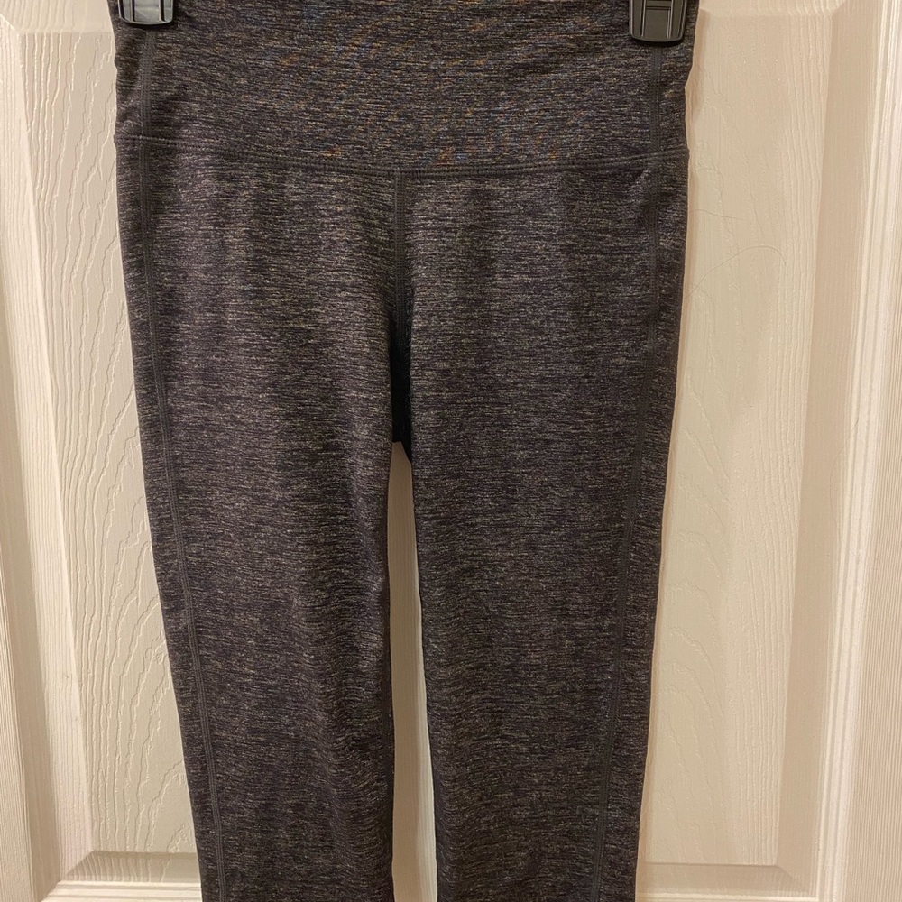 Athleta crop